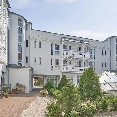 650, Seepark Apartment *