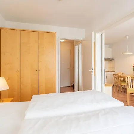 650, Seepark Apartment *